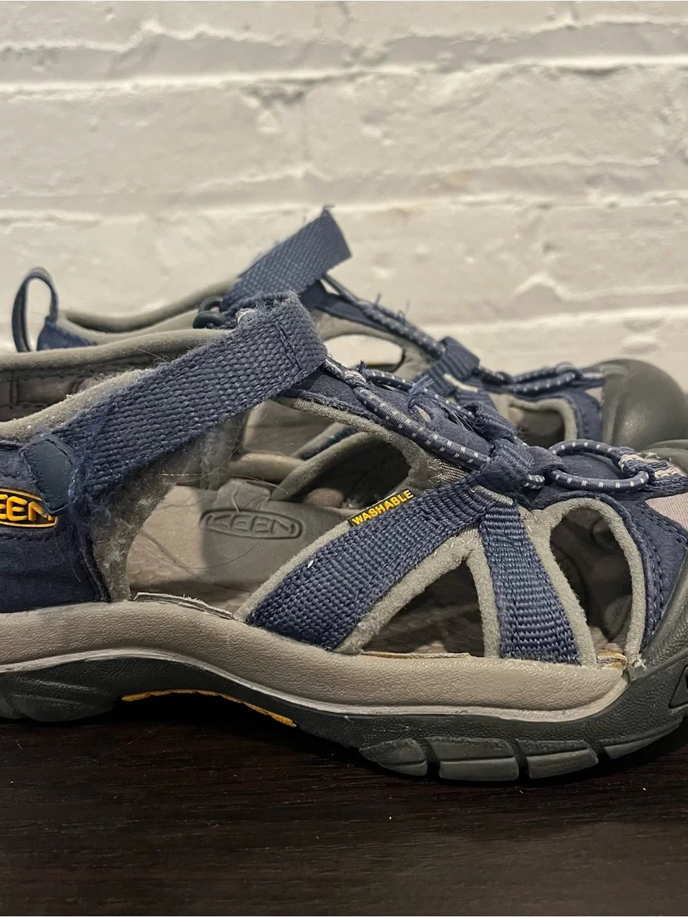 Keen Kids Navy Blue and Gray Closed-Toe Outdoor Sandals